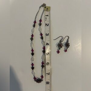 HANDMADE BEAD & FLOWER NECKLACE AND EARRING SET